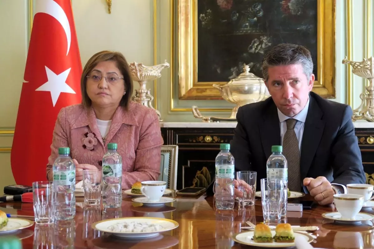 Fatma Şahin: 'Dünya küresel bir sorunla karşı karşıya'Şahin: 'Dünya küçüldü, Gaziantep büyümeye devam etti'