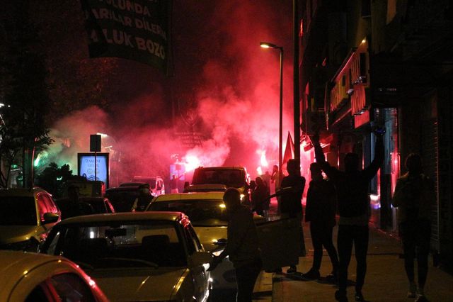 kocaelispor taraftarlari sokaklara dokuldu 3 14164058 o