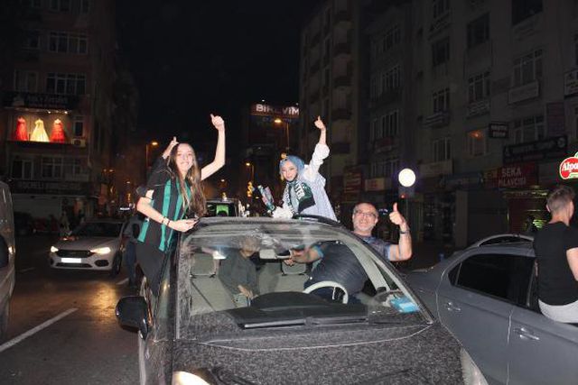 kocaelispor taraftarlarinin tff 1 inci lig se 7 14164102 o