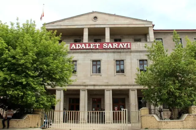 Leyla Aydemir davası başladı, 7 sanık tekrardan hakim karşısında Leyla Aydemir davası başladı, 7 sanık tekrardan hakim karşısında