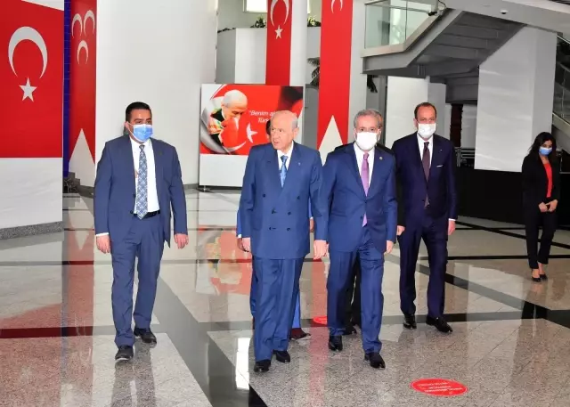 Devlet Bahçeli, partisinin Belediye Başkanları ile bir araya geldi