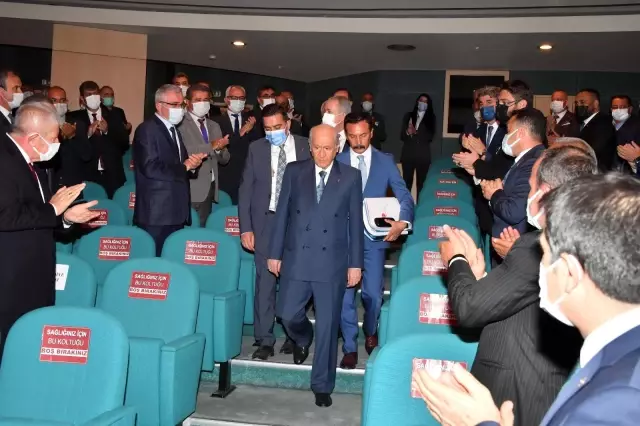 Devlet Bahçeli, partisinin Belediye Başkanları ile bir araya geldi