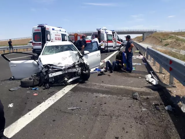 Niğde Otoyolu'nda trafik kazası: 11 yaralı Niğde Otoyolu'nda trafik kazası: 11 yaralı