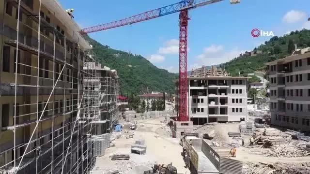 Son dakika haber: Selden etkilenenler için yapılan konutların afetin yıl dönümüne kadar tamamlanması hedefleniyor