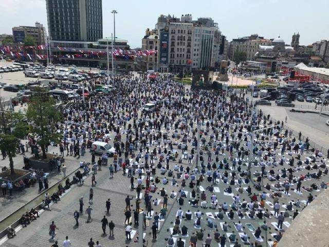 Son dakika: Taksim Camii ibadete açıldı! Cumhurbaşkanı Erdoğan'dan dikkat çeken mesaj: İstanbul'un fethine hediyedir