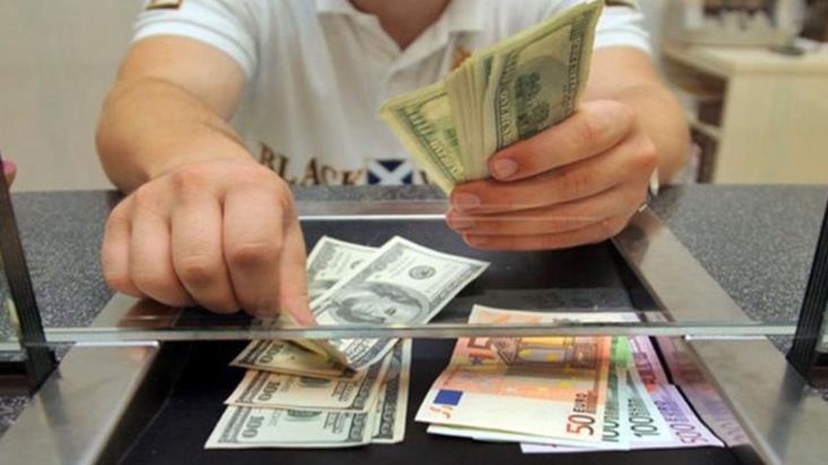 Son dakika: Daha önce bu rakamlar görülmedi! Dolar 8,60 sınırına dayandı, euro 10,47 ile rekor tazeledi