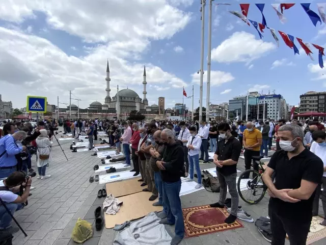 Cumhurbaşkanı Recep Tayyip Erdoğan, Cuma namazı ile birlikte açılışı yapılacak olan Taksim Camii'ne geldi. Taksim Camii'nde ilk ezan okundu.
