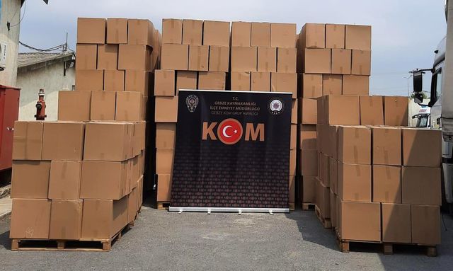 tir ve depodan milyonlarca kacak urun cikti 2 14163373 o