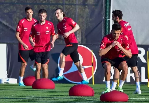 SPOR A Milli Futbol Takımı hazırlıklarını sürdürdü SPOR A Milli Futbol Takımı hazırlıklarını sürdürdü