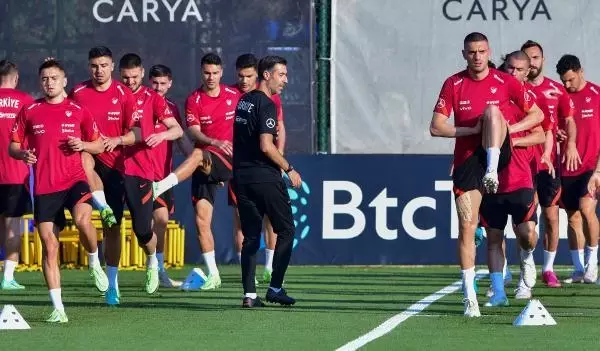 SPOR A Milli Futbol Takımı hazırlıklarını sürdürdü SPOR A Milli Futbol Takımı hazırlıklarını sürdürdü