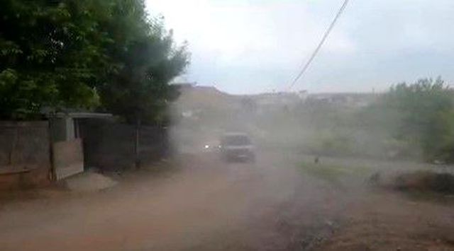 araclarin olusturdugu tozdan bikan mahalleli 3 14164675 o