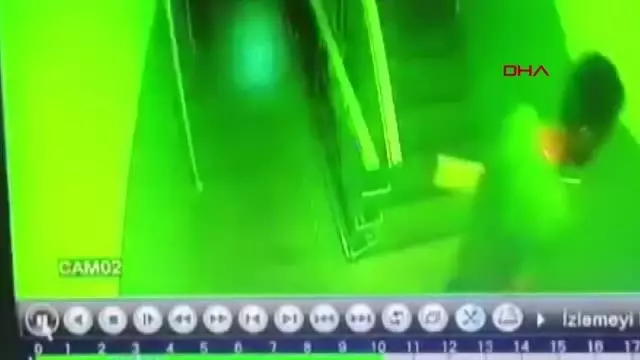 EVDEN PARA VE ZİYNET EŞYASI ÇALAN ŞÜPHELİ YAKALANDI EVDEN PARA VE ZİYNET EŞYASI ÇALAN ŞÜPHELİ YAKALANDI