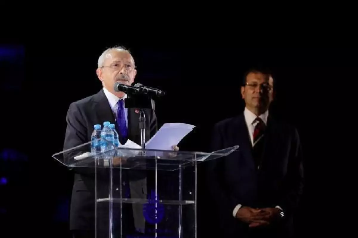 İBB, İstanbul'un fethinin 568. yıl dönümünü kutladı