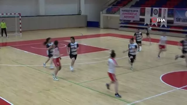 İşitme Engelliler Hentbol Kadınlar Türkiye Şampiyonası başladı İşitme Engelliler Hentbol Kadınlar Türkiye Şampiyonası başladı