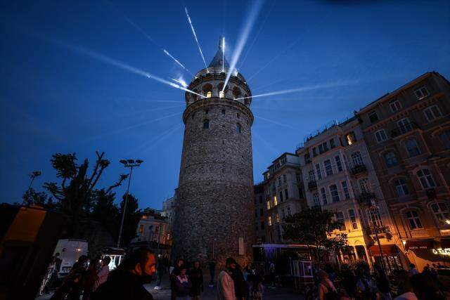 İstanbul'un fethinin 568. yıl dönümü görsel şölenle kutlandı
