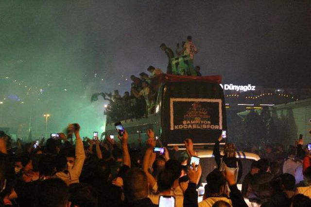 kocaelispor taraftarlarinin tff 1 inci lig se 11 14164200 o