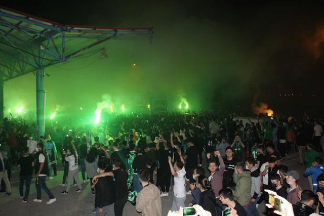 kocaelispor taraftarlarinin tff 1 inci lig se 8 14164200 o