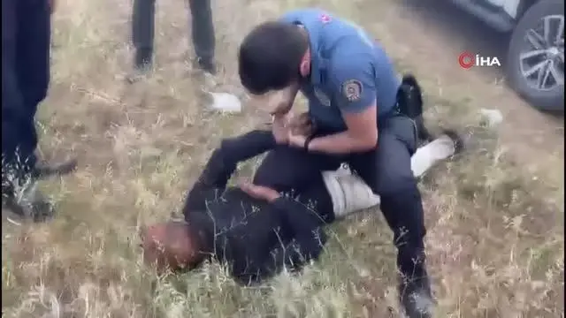 Pozantı'da ormanı yakan şahıs suçüstü yakalandı Pozantı'da ormanı yakan şahıs suçüstü yakalandı