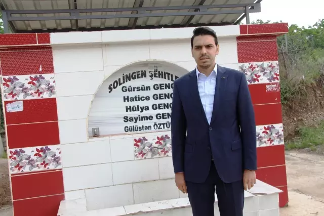 Solingen faciasında hayatını kaybedenler, Amasya'daki kabirleri başında anıldı Solingen faciasında hayatını kaybedenler, Amasya'daki kabirleri başında anıldı