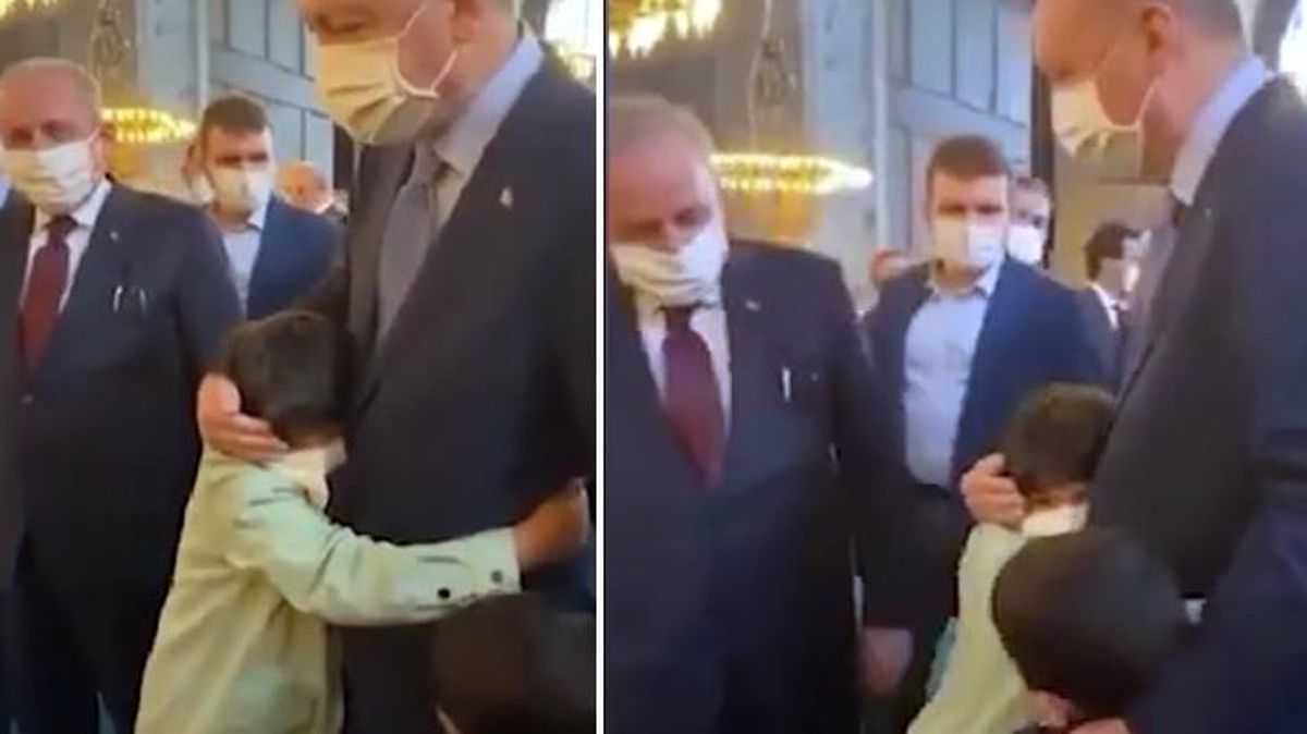 Ayasofya Camii'nde Cumhurbaşkanı Erdoğan'ı gören torunları yanına koşup sarıldı