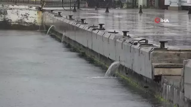 Yağmur Sinop'u etkisi altına aldı Yağmur Sinop'u etkisi altına aldı