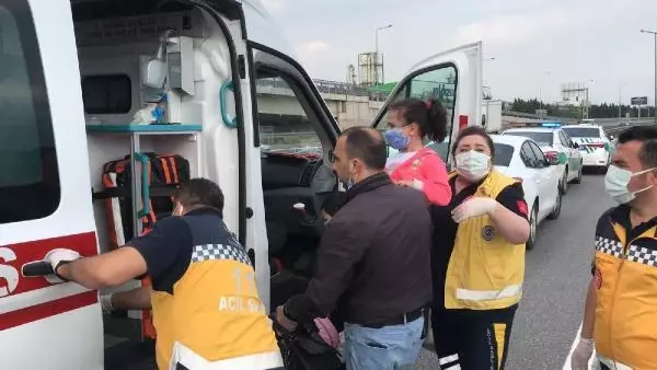 Yolcu otobüsleri çarpıştı: 8 yaralı Yolcu otobüsleri çarpıştı: 8 yaralı