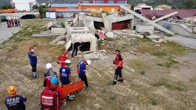 15. Bölge UMKE kentleri tatbikatı Afyonkarahisar'da yapıldı 15. Bölge UMKE kentleri tatbikatı Afyonkarahisar'da yapıldı