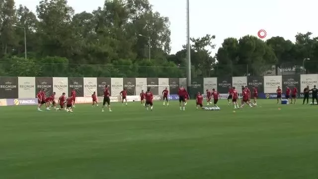 A Milli Futbol Takımı çalışmalarını sürdürüyor A Milli Futbol Takımı çalışmalarını sürdürüyor