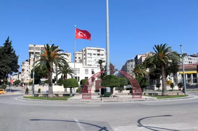 Cadde ve sokaklarda sessizlik hakim Cadde ve sokaklarda sessizlik hakim