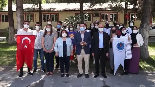 Batman Üniversitesi başarılı öğrencileri geziye gönderdi Batman Üniversitesi başarılı öğrencileri geziye gönderdi