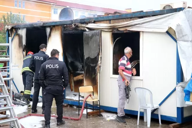 Son dakika: Küle dönen konteynerin bitişiğinde kalan işçiler ölümden döndü