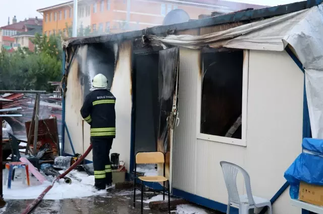 Son dakika: Küle dönen konteynerin bitişiğinde kalan işçiler ölümden döndü