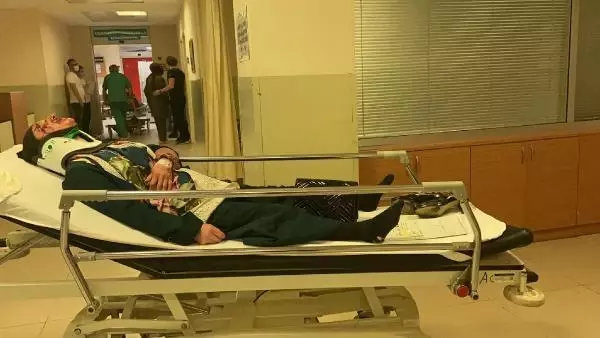 BURSA DEVRİLEN MOTOSİKLETTEKİ ANNE VE OĞLU, METRELERCE SÜRÜKLENDİ BURSA DEVRİLEN MOTOSİKLETTEKİ ANNE VE OĞLU, METRELERCE SÜRÜKLENDİ