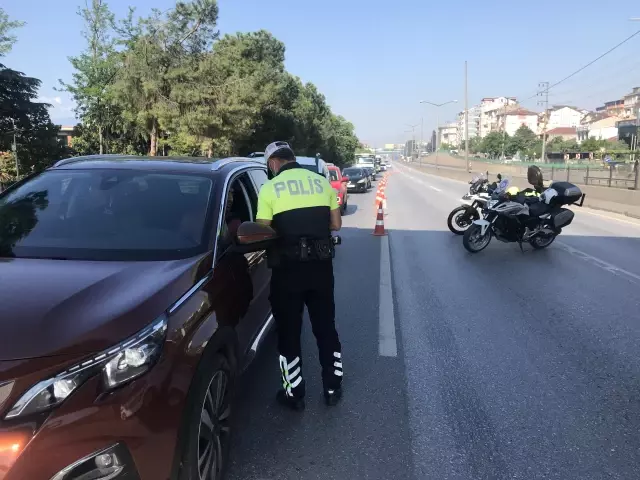 Samsun ve çevre illerde sokağa çıkma kısıtlaması nedeniyle sessizlik hakim Samsun ve çevre illerde sokağa çıkma kısıtlaması nedeniyle sessizlik hakim