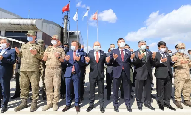 Son dakika! ŞEHİT UZMAN ÇAVUŞ İÇİN AĞRI'DA TÖREN Son dakika! ŞEHİT UZMAN ÇAVUŞ İÇİN AĞRI'DA TÖREN