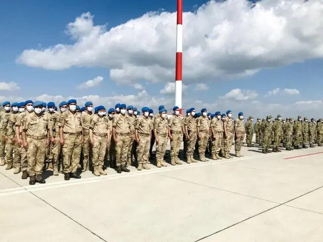 Son dakika haber... Eren-15 Operasyonunda şehit olan Jandarma Uzman Çavuş Hüseyin Keleş'in cenazesi Ankara'ya gönderildi Son dakika haber... Eren-15 Operasyonunda şehit olan Jandarma Uzman Çavuş Hüseyin Keleş'in cenazesi Ankara'ya gönderildi