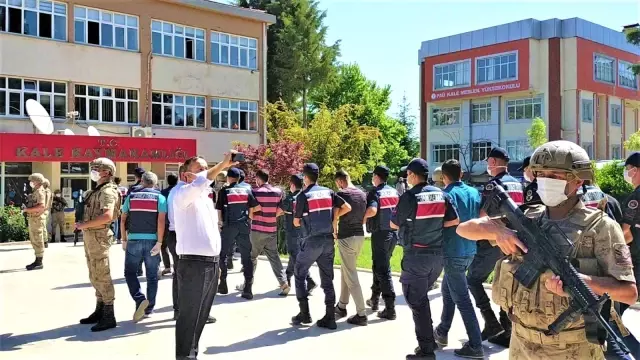 Gençleri zehirleyen 14 uyuşturucu tacirinin tamamı tutuklandı Gençleri zehirleyen 14 uyuşturucu tacirinin tamamı tutuklandı