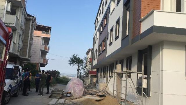 insaat iskelesi coktu 1 isci yaralandi 14166668 o
