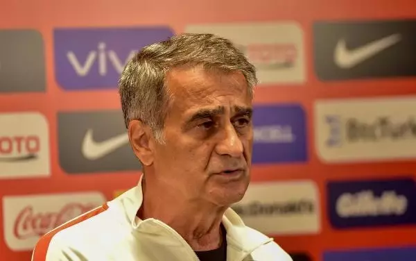 Şenol Güneş: Geleceği yazmak için iyi bir grup Şenol Güneş: Geleceği yazmak için iyi bir grup