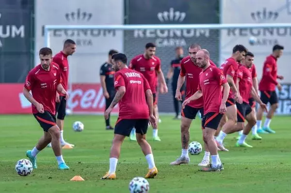 Şenol Güneş: Geleceği yazmak için iyi bir grup Şenol Güneş: Geleceği yazmak için iyi bir grup