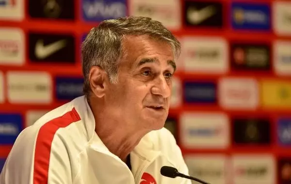 Şenol Güneş: Geleceği yazmak için iyi bir grup Şenol Güneş: Geleceği yazmak için iyi bir grup
