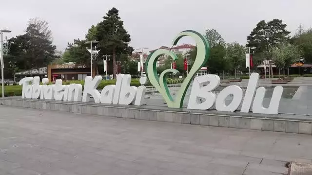 Samsun ve çevre illerde sokağa çıkma kısıtlaması nedeniyle sessizlik hakim Samsun ve çevre illerde sokağa çıkma kısıtlaması nedeniyle sessizlik hakim