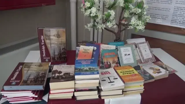 AFYONKARAHİSAR - Sandıklı'da 'Cezaevine kitap bağışı' kampanyası başladı AFYONKARAHİSAR - Sandıklı'da 'Cezaevine kitap bağışı' kampanyası başladı