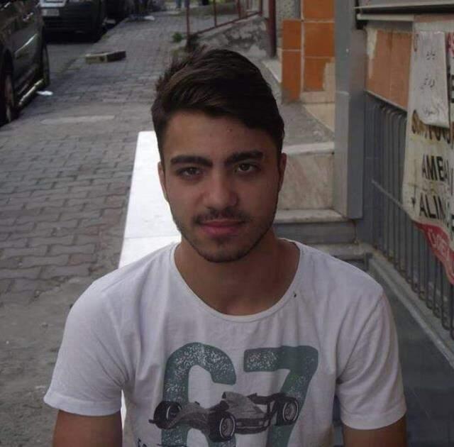 Amcanın yeğenini hayatta tutma çabası! Bir süre sırtında taşıdı, durumu ağırlaşınca yere bıraktı Amcanın yeğenini hayatta tutma çabası! Bir süre sırtında taşıdı, durumu ağırlaşınca yere bıraktı