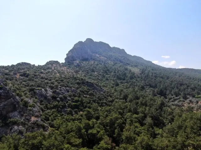 Antalya'da arama kurtarma ekipleri 6 gündür haber alınamayan dağcı için alarma geçti Antalya'da arama kurtarma ekipleri 6 gündür haber alınamayan dağcı için alarma geçti