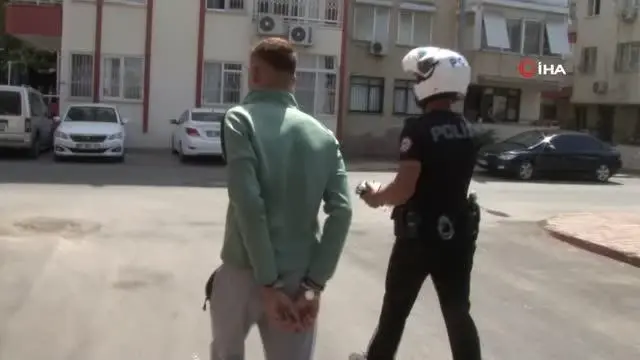 'Dur' ihtarına uymayan gence babasından tokat gibi sözler 'Dur' ihtarına uymayan gence babasından tokat gibi sözler