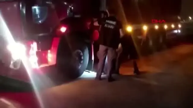 EVDEN EVE NAKLİYE KAMYONUNDA UYUŞTURUCU TAŞIYAN ŞÜPHELİ TUTUKLANDI EVDEN EVE NAKLİYE KAMYONUNDA UYUŞTURUCU TAŞIYAN ŞÜPHELİ TUTUKLANDI