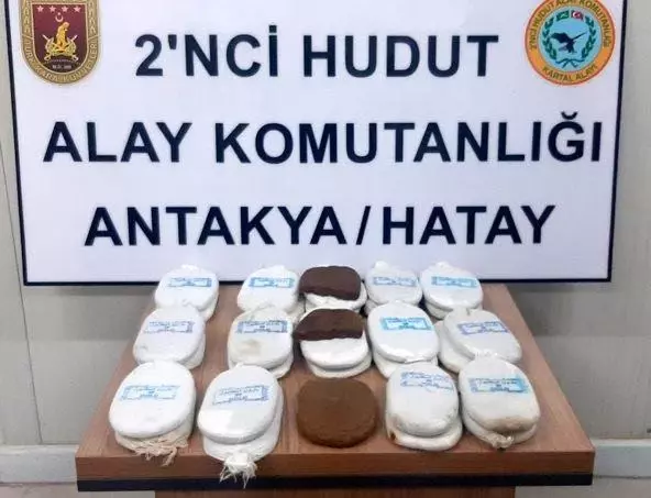 Hatay, Van, Hakkari ve Iğdır hudut hatlarında 55 kilo uyuşturucu yakalandı Hatay, Van, Hakkari ve Iğdır hudut hatlarında 55 kilo uyuşturucu yakalandı
