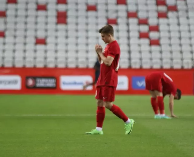 Hazırlık maçı: Türkiye: 0 - Gine: 0 (İlk yarı) Hazırlık maçı: Türkiye: 0 - Gine: 0 (İlk yarı)