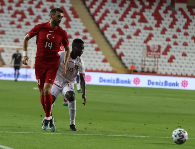 Hazırlık maçı: Türkiye: 0 - Gine: 0 (İlk yarı) Hazırlık maçı: Türkiye: 0 - Gine: 0 (İlk yarı)